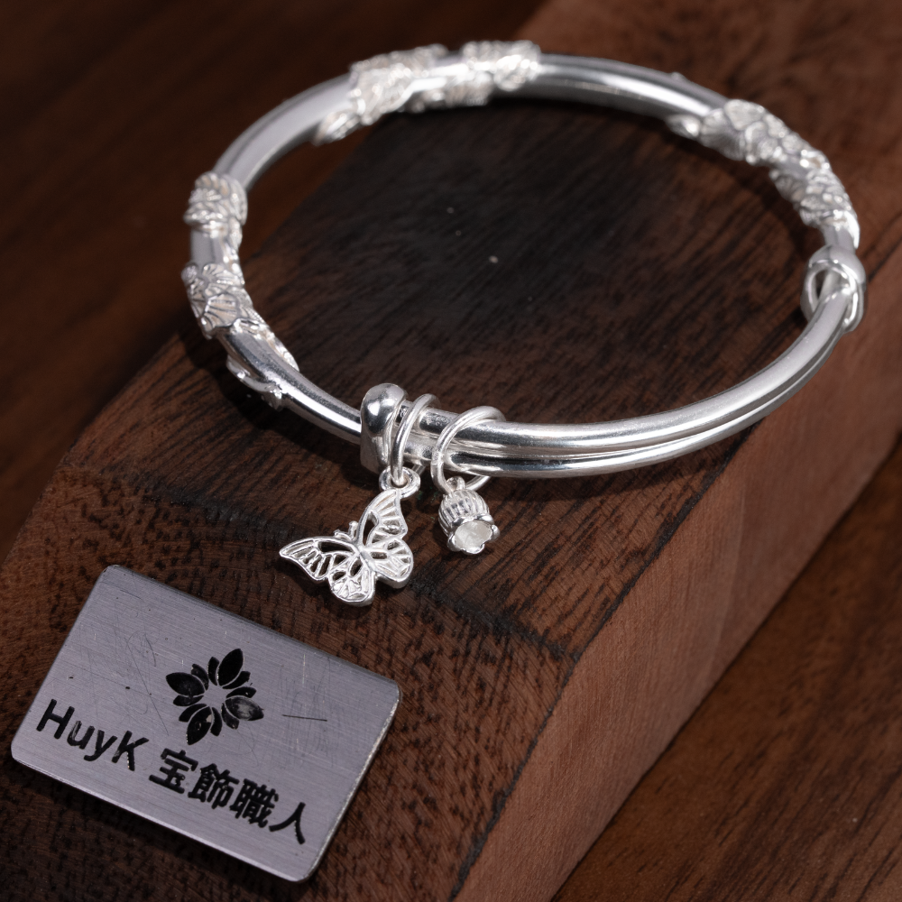 フラワーリーフ＆バタフライチャームブレスレット - S999 - L000832