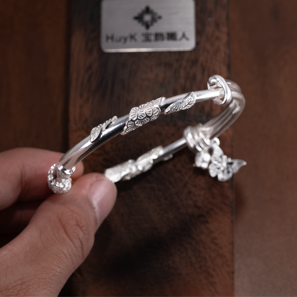 フラワーリーフ＆バタフライチャームブレスレット - S999 - L000832