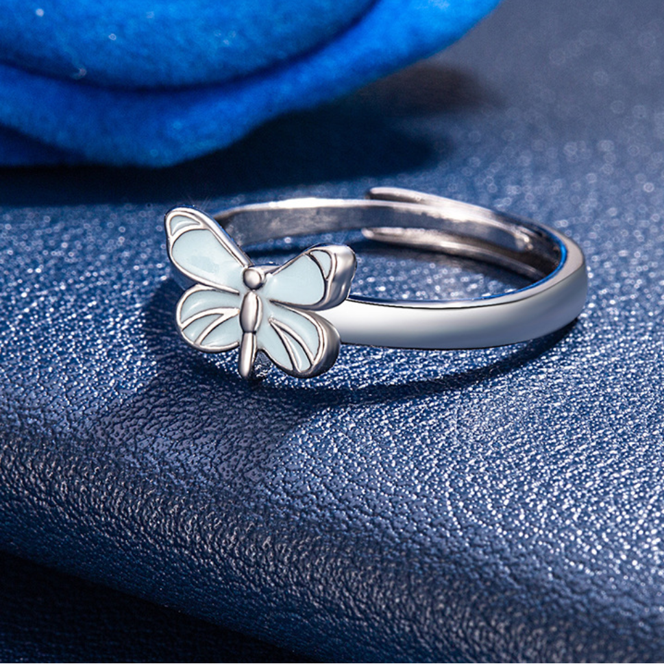 光るバタフライリング - s925 - N400570